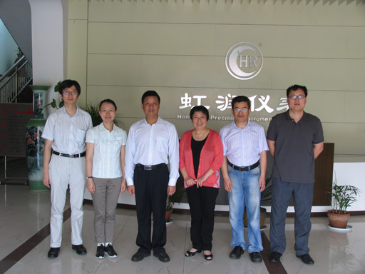 上海理工大學(xué)領(lǐng)導(dǎo)、教授一行考察虹潤公司